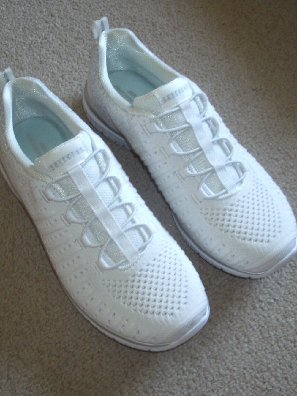 Sketchers Memory Foam Virtue Lucent Women's Shoes-White/Silver Size 8